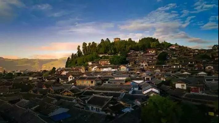 朵那閣村