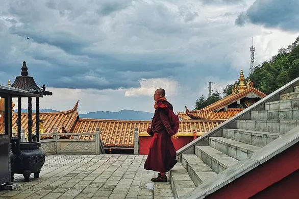 太陽最早照耀的地方是東方的建塘人間最殊勝的地——香格里拉